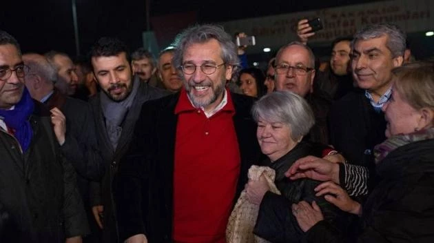 Η αμνησία Ερντογάν: O δημοσιογράφος που κατήγγειλε είχε αποκαλύψει τη σχέση με τον ISIS